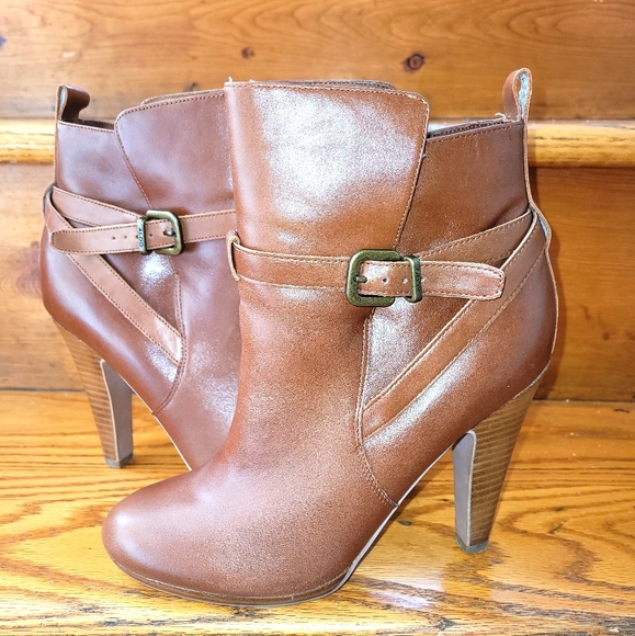 Booties, Practically brand new, worn a hand full o - Picture 1 of 3